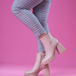 Botín De Tacón Cuadrado Beige