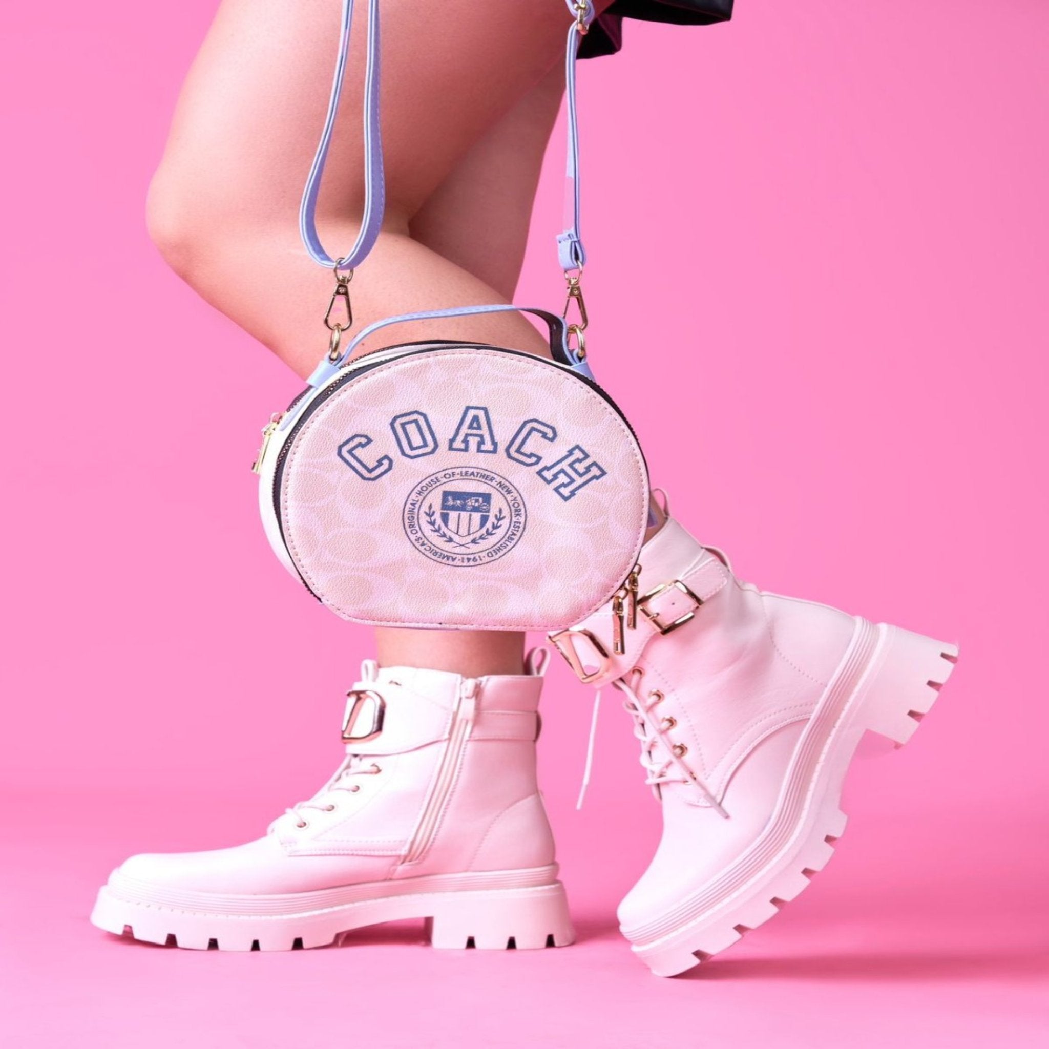 Botas Estilo Combat con Hebiilla Beige/Hueso