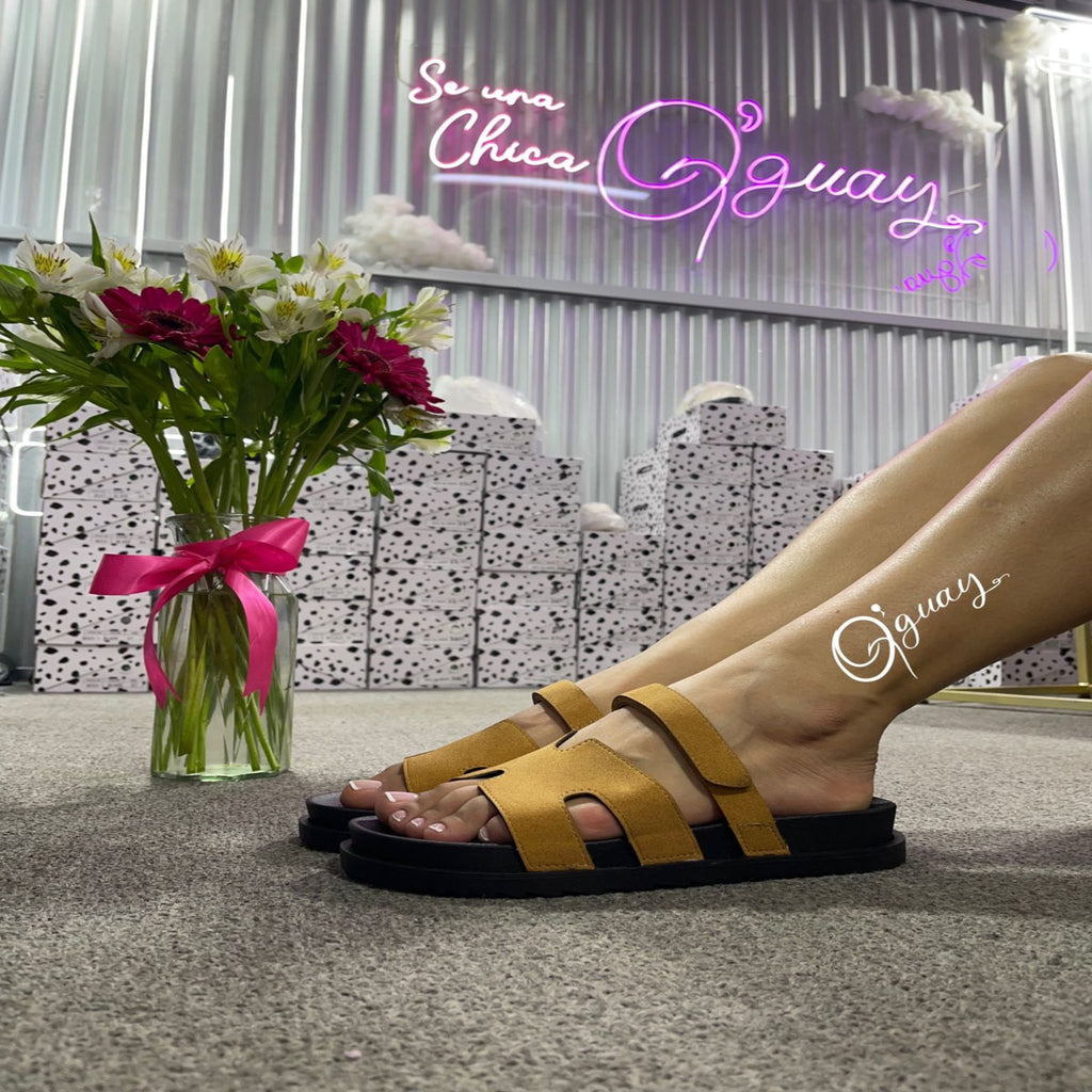 Chalas Estilo Hermes en MARRON