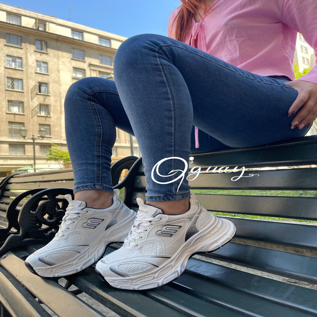 Deportivos Estilo Balenciaga con inicial