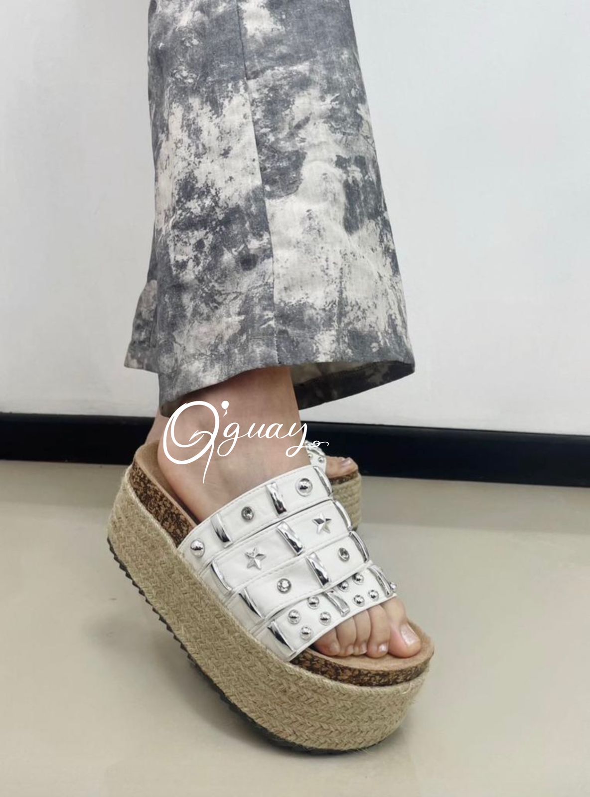 Chalas de Plataforma con BROCHES