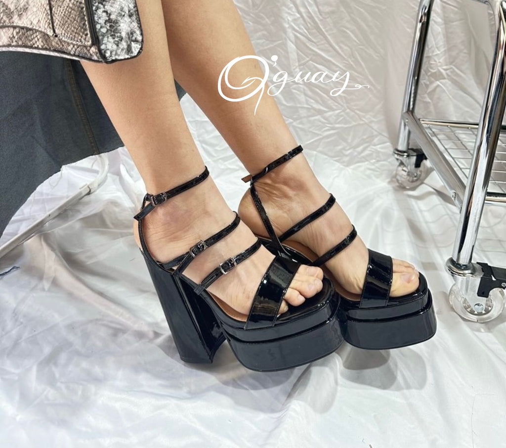 Sandalias KIM De tiras EN NEGRO