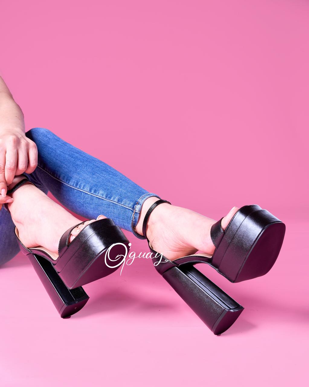 Sandalias KIM en NEGRO