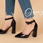 Sandalias de Punta de Charol en NEGRO